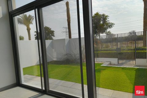 Villa en Dubai, 3 dormitorios, 144.8 m², № 83663 - foto 2
