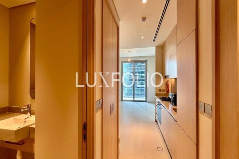 Снять в аренду квартиру в Vida Residences Dubai Mall, Даунтаун Дубай (Даунтаун Бурдж Дубай), Дубай: 1 спальня, 75м², № 46157 - фото 7
