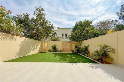 Villa in The Springs, Dubai 3 bedrooms, 153.85 sq.m. № 141157 - photo 9