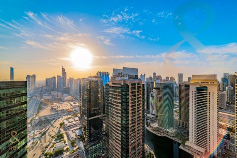 Купить квартиру в Джумейра Лейк Тауэрс, Дубай: 1 спальня, 95м², № 60925 - фото 1