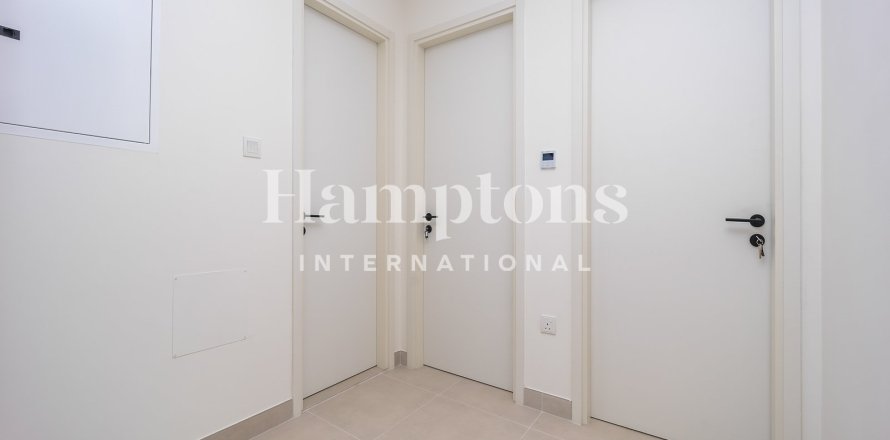 Adosado en Town Square, Dubai, 3 dormitorios, 174.741 m², № 63636