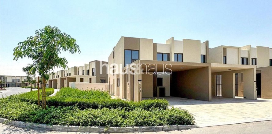 تاون هاوس في Villanova, Dubai Land, دبي 4 غرف نوم, 216 م² رقم 44063