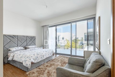 Снять в аренду квартиру в Sidra Villas, Дубай Хилс Эстейт, Дубай: 4 спальни, 463м², № 20610 - фото 5
