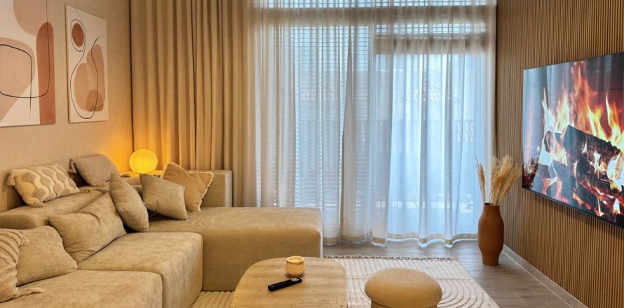 Apartamento en Dubai, 1 dormitorio, 77.5 m², № 92105