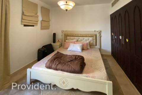 Apartment in Dubai Festival City, Dubai 2 bedrooms № 3048 - photo 10