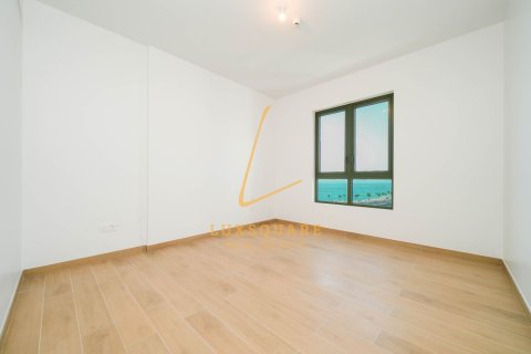 Снять в аренду квартиру в La Mer, Джумейра, Дубай: 2 спальни, 129м², № 100578 - фото 19