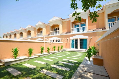 Adosado en Jumeirah Village Triangle, Dubai, 2 dormitorios, 152 m², № 43901 - foto 15