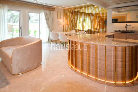 Adosado en Jumeirah Village Triangle, Dubai, 2 dormitorios, 152 m², № 43901 - foto 5