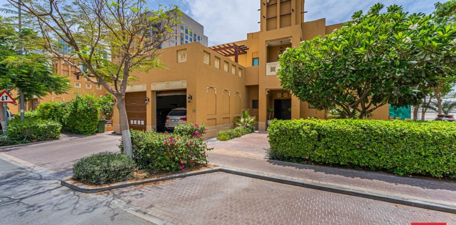 Villa à Al Furjan, Dubai, 3 chambres, 600 m², № 49356