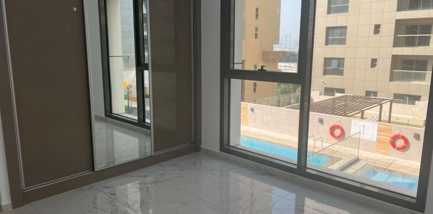 Apartment in Dubai 2 bedrooms, 106.6 sq.m. № 40299