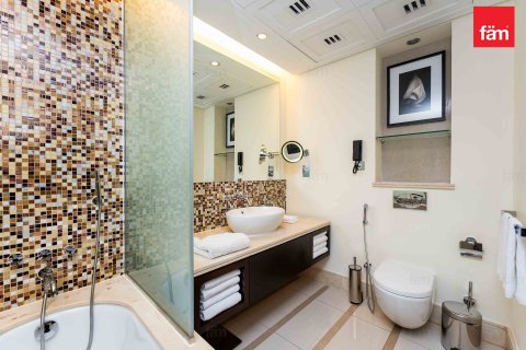 Apartment in Downtown Dubai (Downtown Burj Dubai), Dubai 1 bedroom, 86.9 sq.m. № 40297 - photo 9
