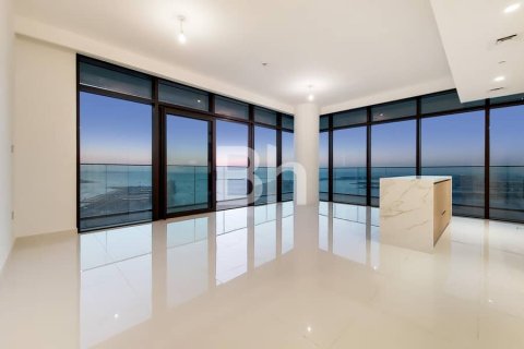Apartment in Dubai Harbour, Dubai 3 bedrooms, 180 sq.m. № 56909 - photo 1