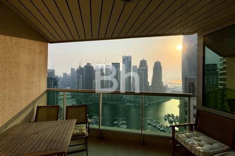 Apartment in Dubai Marina, Dubai 3 bedrooms, 218 sq.m. № 56578 - photo 3