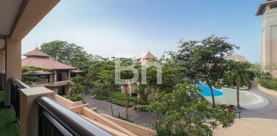 Apartment in Palm Jumeirah, Dubai 2 bedrooms, 165 sq.m. № 56581