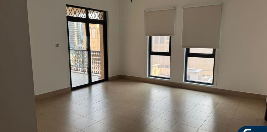 Appartement à Old Town, Dubai, 2 chambres, 132 m², № 98940