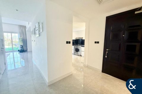 Villa in The Springs, Dubai 3 bedrooms, 255 sq.m. № 98937 - photo 8