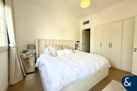 Villa in The Springs, Dubai 3 bedrooms, 255 sq.m. № 98937 - photo 5