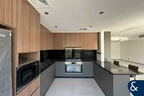 Снять в аренду виллу в Springs 11, The Springs, Дубай: 3 спальни, 228м², № 98943 - фото 5