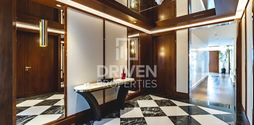 Apartment in Dorchester Collection Dubai, Business Bay, Dubai 4 bedrooms, 579.16 sq.m. № 136041