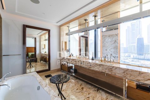 Apartment in Dorchester Collection Dubai, Business Bay, Dubai 4 bedrooms, 579.16 sq.m. № 136041 - photo 20