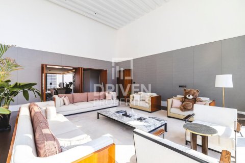 Apartment in Dorchester Collection Dubai, Business Bay, Dubai 4 bedrooms, 579.16 sq.m. № 136041 - photo 10