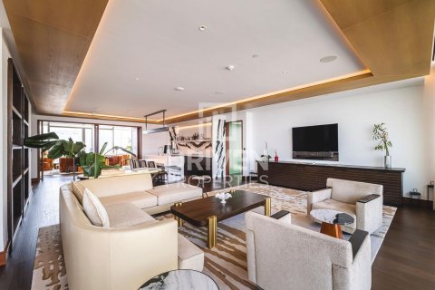 Apartment in Dorchester Collection Dubai, Business Bay, Dubai 4 bedrooms, 579.16 sq.m. № 136041 - photo 14