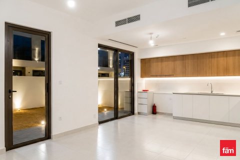 Villa in Dubai 4 bedrooms, 258.7 sq.m. № 114127 - photo 2