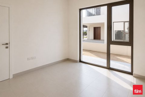 Villa in Dubai 4 bedrooms, 258.7 sq.m. № 114127 - photo 3