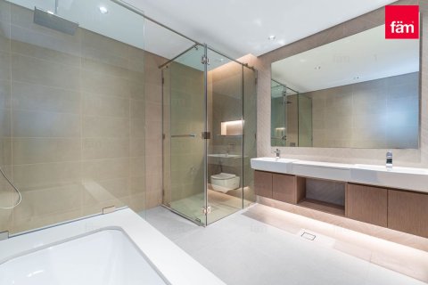 Apartment in Dubai 4 bedrooms, 466.4 sq.m. № 111700 - photo 22