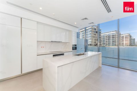 Apartment in Dubai 4 bedrooms, 466.4 sq.m. № 111700 - photo 29