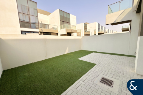 Купить таунхаус в District 11, Мохаммед Бин Рашид Сити, Дубай: 4 спальни, 252м², № 74547 - фото 13