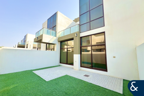 Купить таунхаус в District 11, Мохаммед Бин Рашид Сити, Дубай: 4 спальни, 252м², № 74547 - фото 14