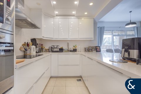 Купить квартиру в Al Jaz, Greens, Дубай: 2 спальни, 146м², № 74555 - фото 4