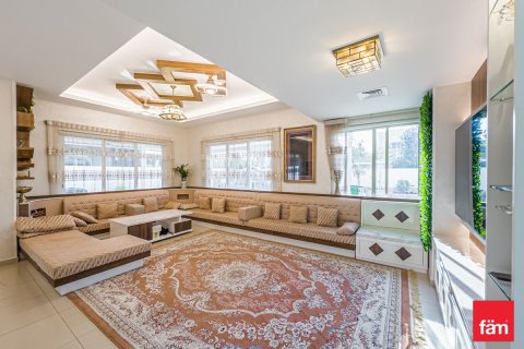 فيلا في دبي 5 غرف نوم , 632.5 م² رقم 55109 - صورة 1