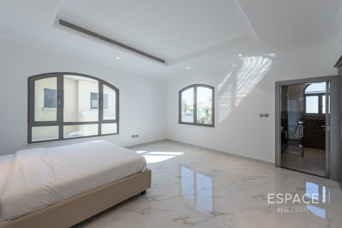 Купить виллу в Пальме Джумейре, Дубай: 4 спальни, 511м², № 61790 - фото 15