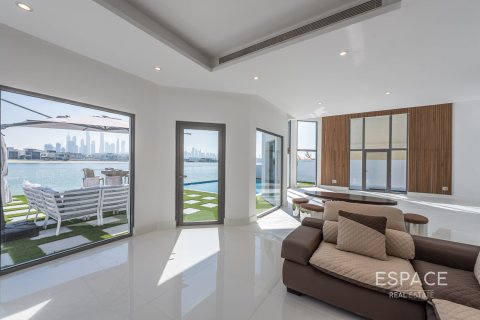 Купить виллу в Пальме Джумейре, Дубай: 4 спальни, 511м², № 61790 - фото 10