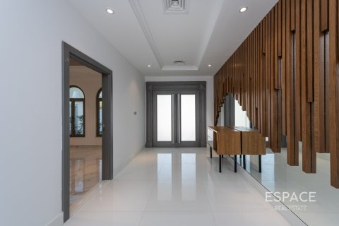 Купить виллу в Пальме Джумейре, Дубай: 4 спальни, 511м², № 61790 - фото 4