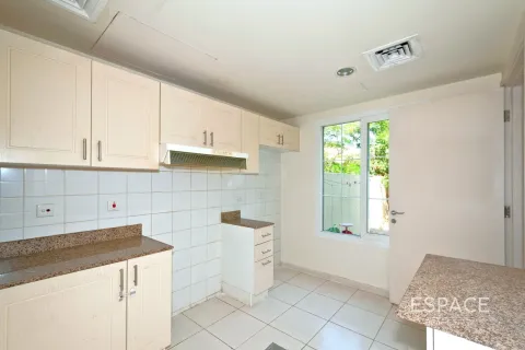 Villa en Springs 6, The Springs, Dubai, 2 dormitorios, 153 m², № 61788 - foto 4