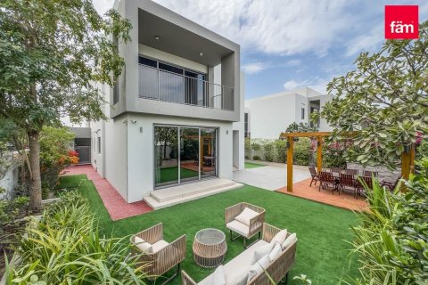 Villa in Dubai Hills Estate, Dubai 3 bedrooms, 448.7 sq.m. № 97606 - photo 7