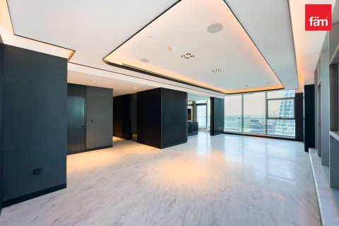 Apartment in Business Bay, Dubai 3 bedrooms, 248.1 sq.m. № 69575 - photo 1