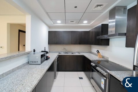 Apartment in Kingdom of Sheba, Palm Jumeirah, Dubai 3 bedrooms, 226 sq.m. № 91346 - photo 10