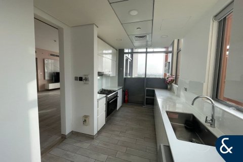 Купить квартиру в Бизнес-Бэе, Дубай: 3 спальни, 202м², № 91359 - фото 2