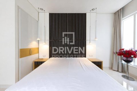 Apartment in Business Bay, Dubai 3 bedrooms, 141.12 sq.m. № 127086 - photo 17
