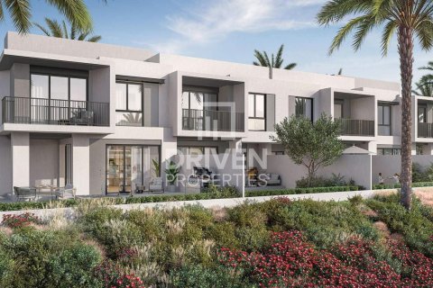 Townhouse in Jebel Ali, Dubai 3 bedrooms, 267.84 sq.m. № 127097