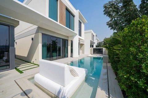 Купить таунхаус в Tilal Al Ghaf, Дубай: 5 спален, 432м², № 97037 - фото 4