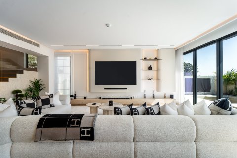 Купить таунхаус в Tilal Al Ghaf, Дубай: 5 спален, 432м², № 97037 - фото 12