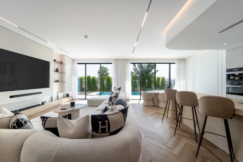 Купить таунхаус в Tilal Al Ghaf, Дубай: 5 спален, 432м², № 97037 - фото 10