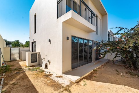 Townhouse in Dubai 4 bedrooms, 205 sq.m. № 97043 - photo 22