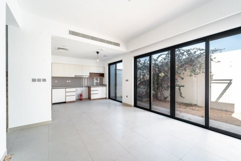 Townhouse in Dubai 4 bedrooms, 205 sq.m. № 97043 - photo 3