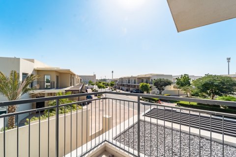 Townhouse in Dubai 4 bedrooms, 205 sq.m. № 97043 - photo 18